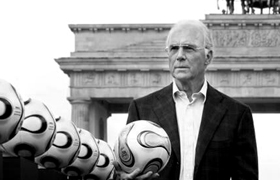وفاة أسطورة كرة القدم الألمانية 